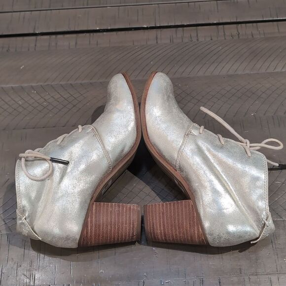 Toms Lunata Lace Up Bootie in Metallic Gold Sz 6.5 - Picture 6 of 9